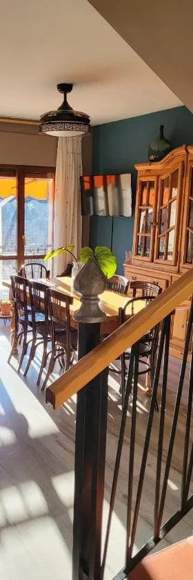 Casa Rural Reyes，位于努瓦洛斯的酒店
