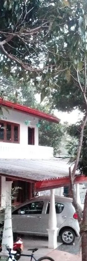 Diyathalawa The Mountain Lodge，位于Ellealutwela的酒店