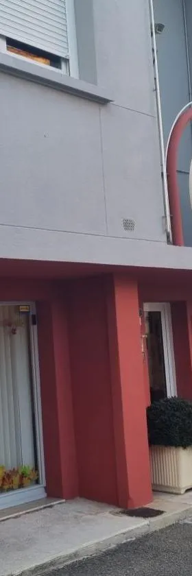 翠卡斯汀酒店，位于皮耶尔拉特的酒店