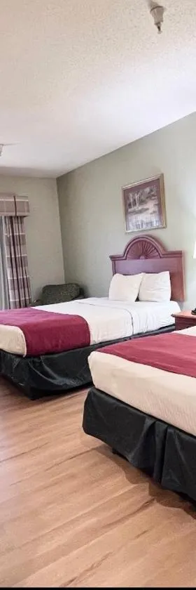 Americas Best Value Inn Wiggins，位于Wiggins的酒店