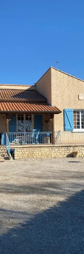 Chez Nanie，位于曼讷的酒店