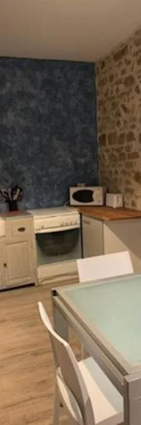 Appartement 2 à 3 personnes，位于Pionsat的酒店