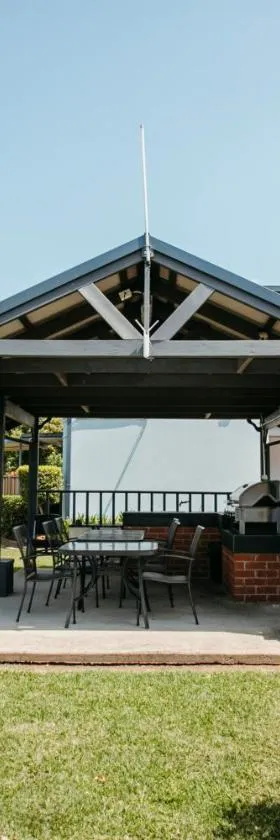Colonial Motel Richmond，位于里士满的酒店