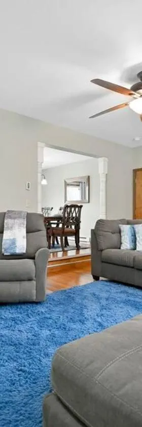 Poconos Peaceful Retreat - Families & Large Groups，位于托比汉纳的酒店