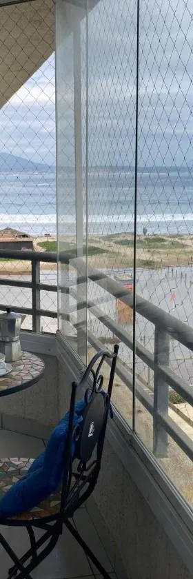 Depto Molles con vista al mar，位于罗斯摩斯的酒店