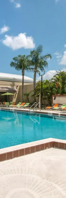 Holiday Inn Melbourne-Viera Conference Ctr by IHG，位于墨尔本的酒店