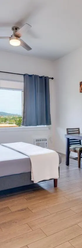 Unit 1 Maui Ohana Modern Studio，位于怀卢库的酒店