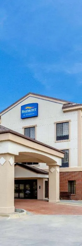 Baymont by Wyndham Pratt，位于Pratt的酒店