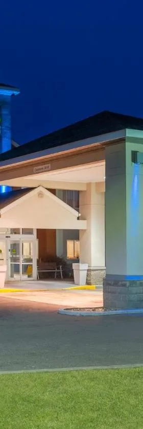 Holiday Inn Express Vermilion by IHG，位于Vermilion的酒店