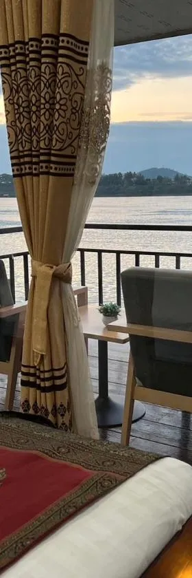Riverside Chiangkhan，位于Ban Mai Ta Saeng的酒店