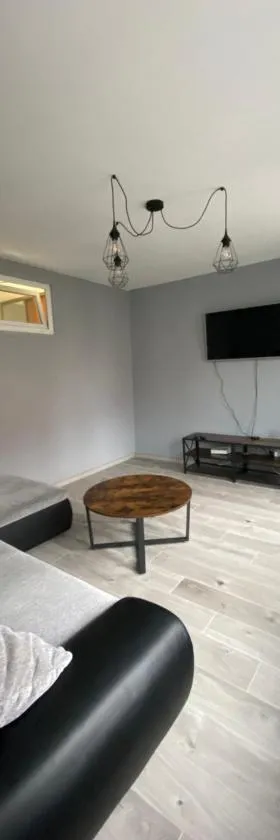 Apartament24-Just in Center，位于博莱斯瓦维茨的酒店