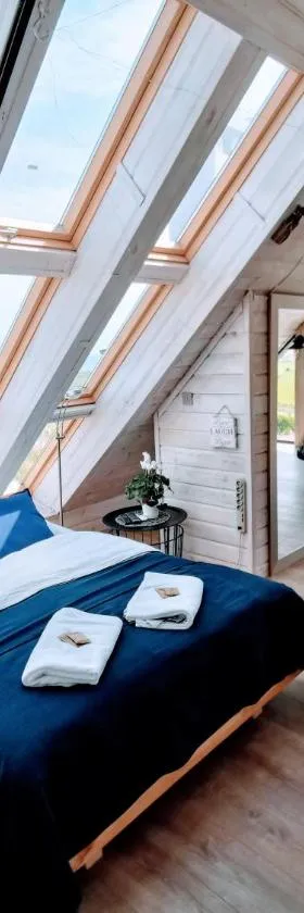 House of Freedom with Sea view sauna and jacuzzi，位于Osłonino的酒店