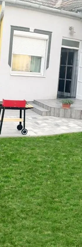 Viktor Apartmanház，位于扎马迪的酒店