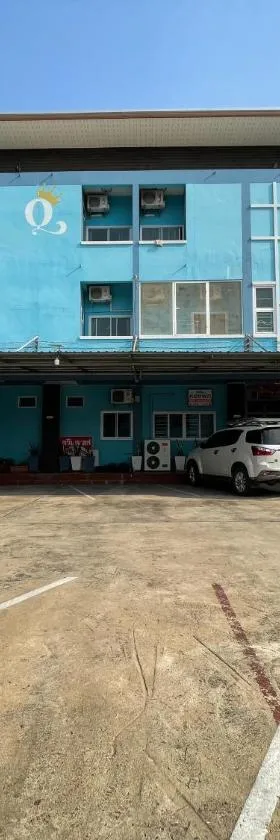 ควีนเพลส สระบุรี Queenplace Saraburi，位于北标府的酒店