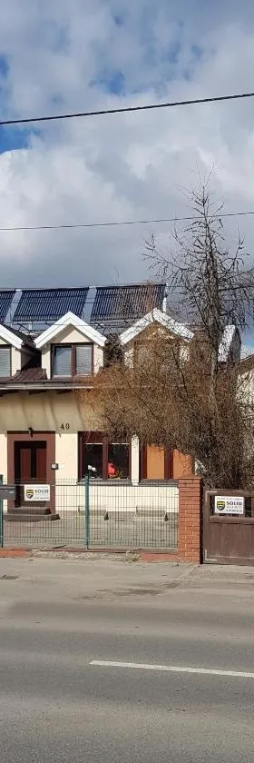 GuestHouse，位于皮瑟兹诺的酒店