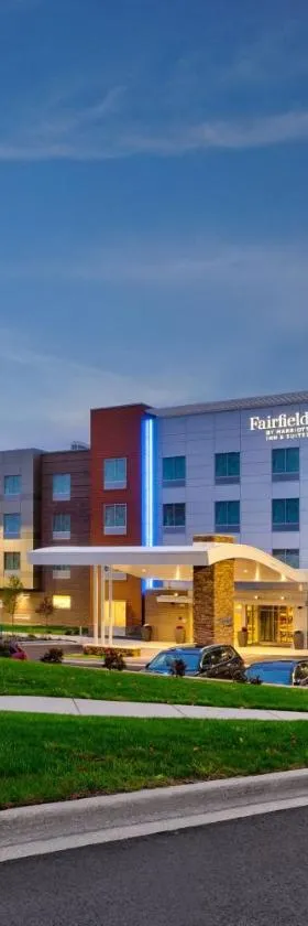 Fairfield by Marriott Inn & Suites Grand Rapids North，位于Walker的酒店