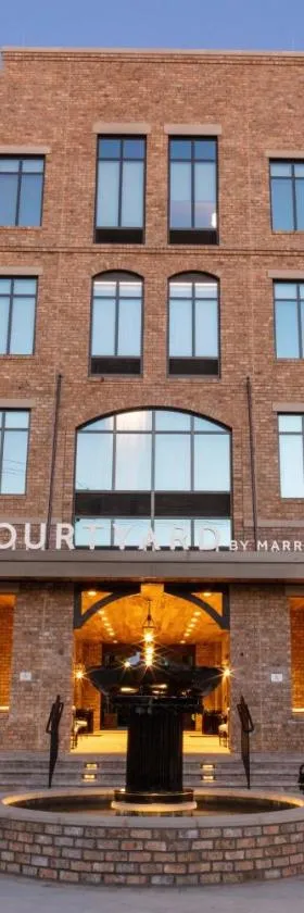 Courtyard by Marriott Thomasville Downtown，位于托马斯维尔的酒店