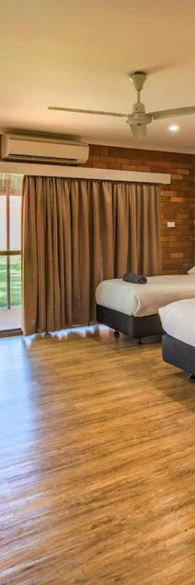 Contour Hotel Katherine，位于凯瑟琳的酒店