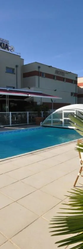 BRIT HOTEL CONFORT ALEXIA - La Souterraine，位于拉苏特兰的酒店