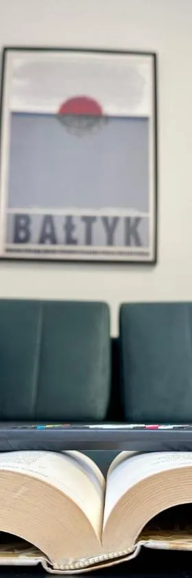 Bałtyk Apartment- Tranquil Retreat, 15 Minutes to the Sea & Gdańsk City Center，位于Borkowo的酒店