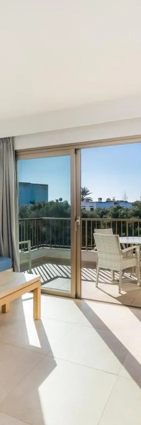 Apartamento Aquamarina 8，位于卡拉费雷拉的酒店