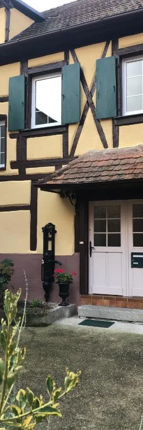 GITE DES FORGERONS，位于当巴克拉维尔的酒店