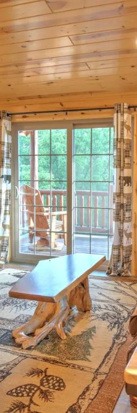 Blessing Lodge by Amish Country Lodging，位于柏林的酒店