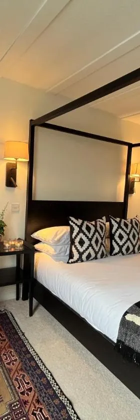 洛克珊酒店，位于罗克瑟姆的酒店