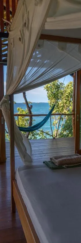 Araya Dive Resort Togean，位于Bomba的酒店