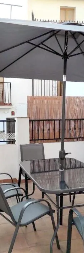 Casa de la Abuela，位于Canillas de Aceituno的酒店