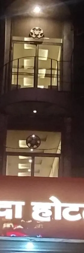 SHRADDHA HOTEL，位于阿里格尔的酒店