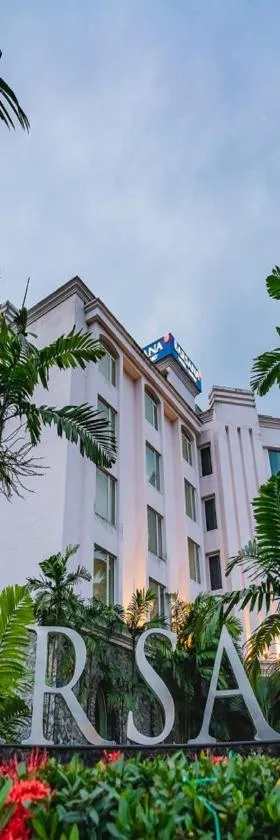 Barsana Hotel & Resort Siliguri，位于西里古里的酒店