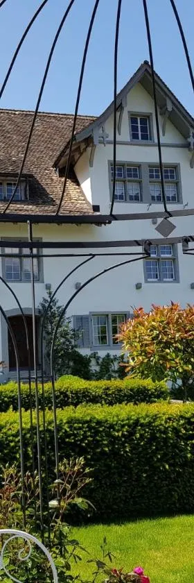 BnB Elsenerhaus，位于Bilten的酒店