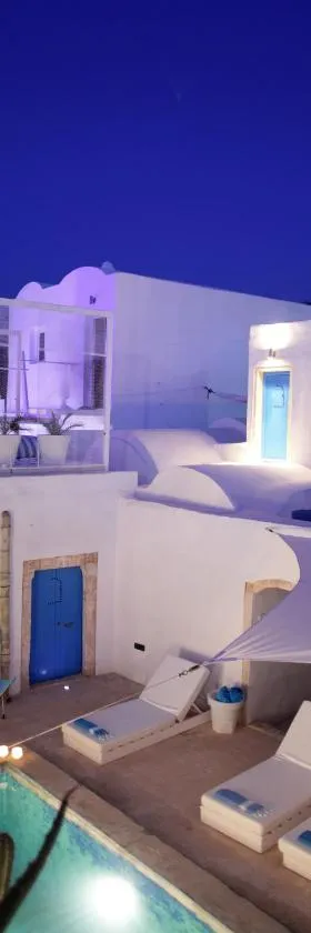 达尔比比内住宿加早餐旅馆，位于伊里德的酒店