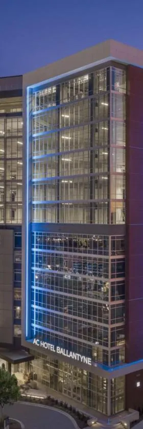 AC Hotel by Marriott Charlotte Ballantyne，位于夏洛特的酒店