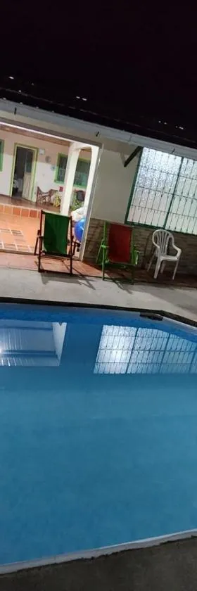 CASA DE CAMPO CORRALEJAS - ANOLAIMA，位于阿诺莱马的酒店