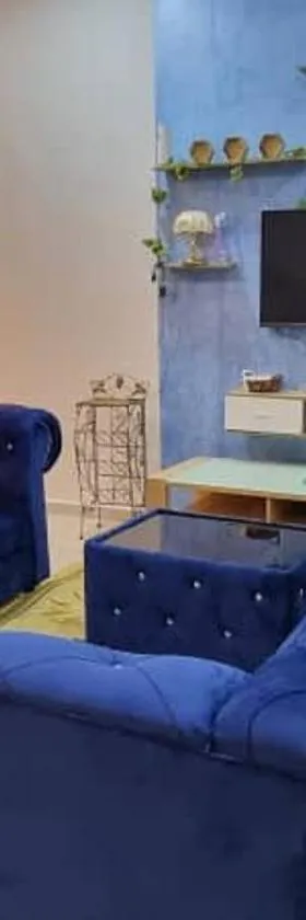 Flora Homestay Jenjarom, Banting,Telok Panglima Garang，位于Jenjarum的酒店