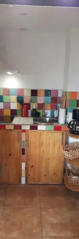 location Seillans var studio lavande 1e etage，位于塞扬的酒店