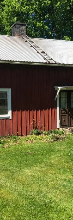 Mysig lantlig stuga, Nycklarör，位于Korsberga的酒店