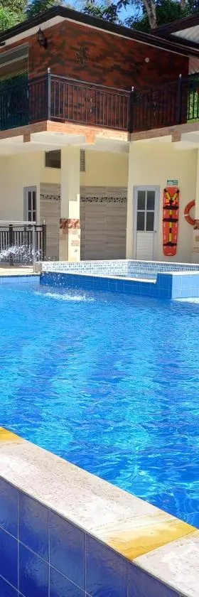 hotel villa paz d f，位于拉维加的酒店