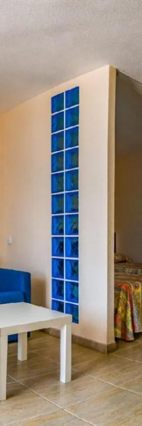 Apartamentos Complejo Eurhostal，位于阿尔考斯布里的酒店