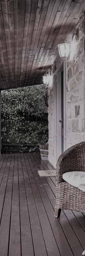 Two Truffles Cottage Accommodation，位于亚拉格林的酒店