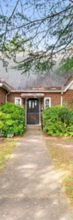 Welcome To Downtown Pickens close to Clemson and Lake Keowee，位于Pickens的酒店