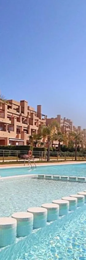 Casa Leona: Fully furnished, secure golf resort penthouse apartment with gorgeous views in Murcia，位于穆尔西亚的酒店