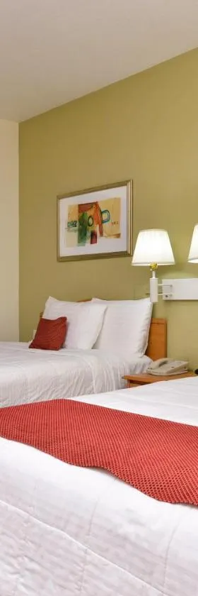 Americas Best Value Inn & Suites-Winnie，位于温尼的酒店