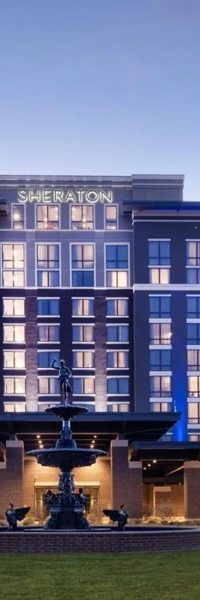 Sheraton Flowood The Refuge Hotel & Conference Center，位于弗洛伍德的酒店