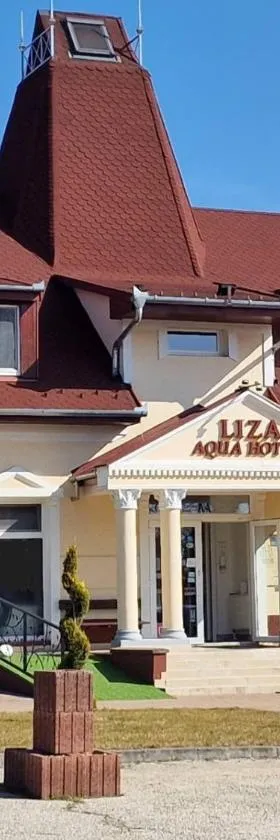 Liza Aqua & Conference Hotel，位于洛约什米热的酒店