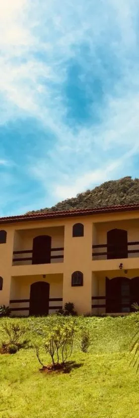 Hotel Fazenda Colina，位于欧鲁菲努的酒店