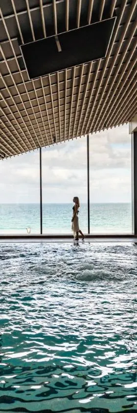 Hôtel Roz Marine Thalasso Resort，位于佩罗斯-吉雷克的酒店