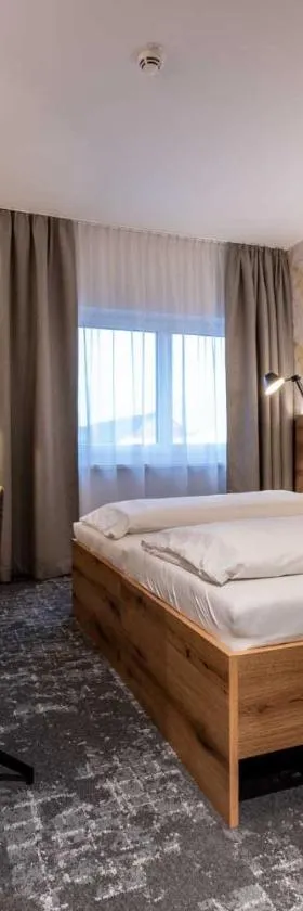 EGINO-Premium Hotel, Restaurant & Bar，位于Eggenburg的酒店